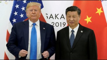 Trump Doesn't KNow What to Do With His Tiny Hands